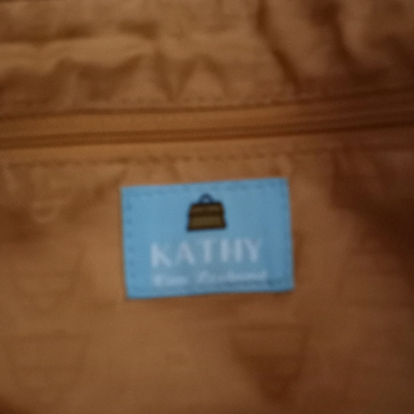 Purse - Picture 2 of 3